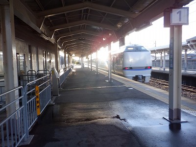 �����w�摜