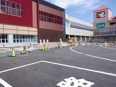 ���ꉷ��w�摜