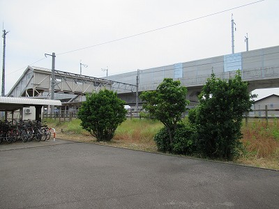 美川駅側
