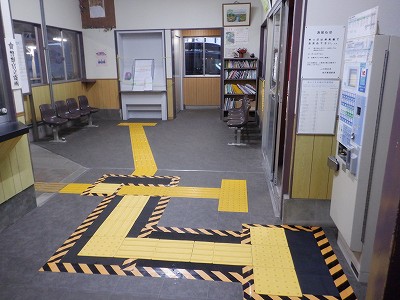 ����}�ԉw�摜