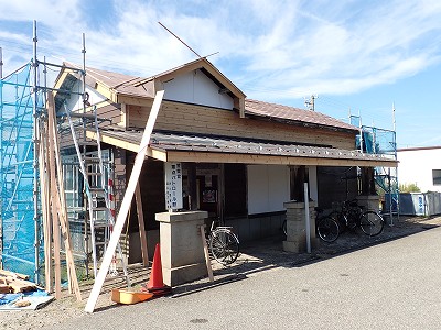 �l���ωw�摜