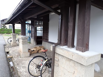 �l���ωw�摜