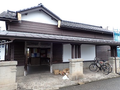 �l���ωw�摜