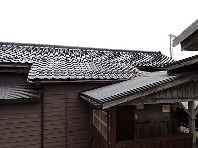 �l���ωw�摜