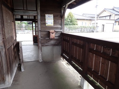 �l���ωw�摜