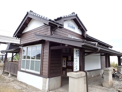 �l���ωw�摜