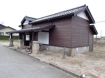 �l���ωw�摜