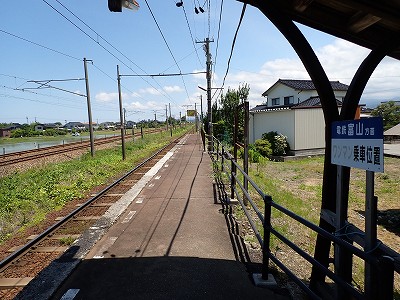 �l���ωw�摜