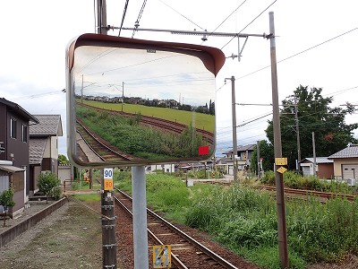�l���ωw�摜