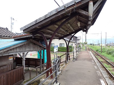 �l���ωw�摜
