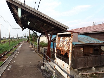 �l���ωw�摜