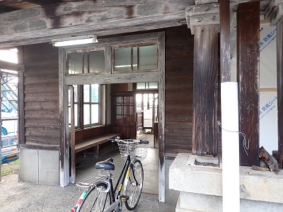 �l���ωw�摜