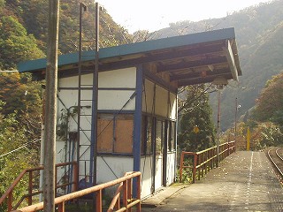 飛騨中山駅駅舎