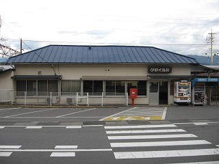 伊那大島駅駅舎