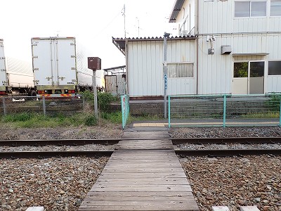 �O���w�摜