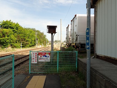 �O���w�摜