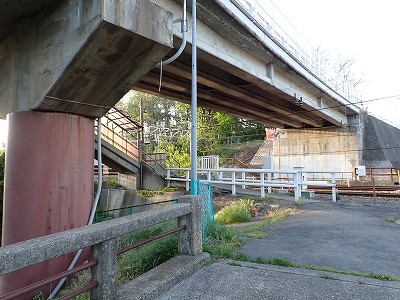 �����w�摜