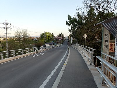 �����w�摜