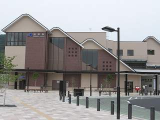 島本駅駅舎