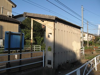海王丸駅駅舎