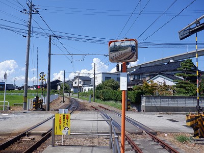 �z�m���w�摜