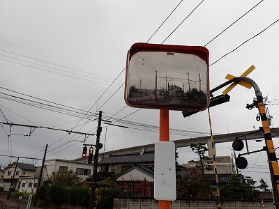 �z�m���w�摜