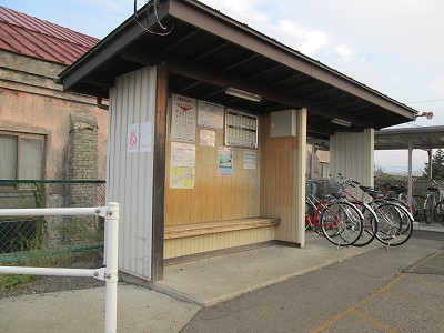 西松本駅駅舎