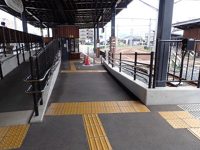 �c�����w�摜