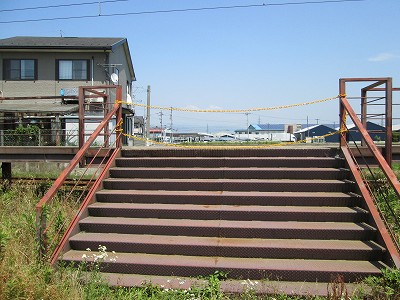 仁愛グランド前駅階段