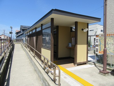 太郎丸エンゼルランド駅駅舎