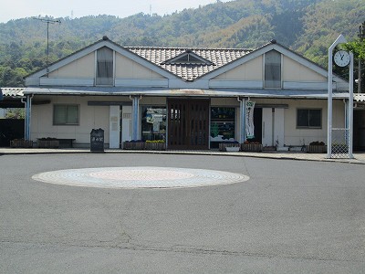 栗田駅駅舎