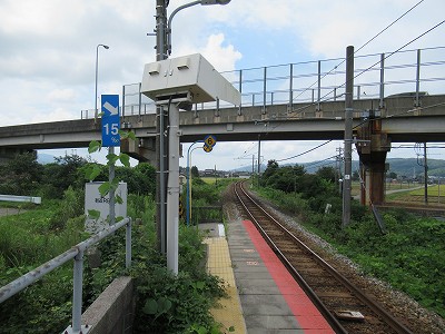 良川駅側