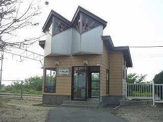 神山駅駅舎