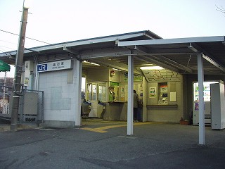 畠田駅駅舎