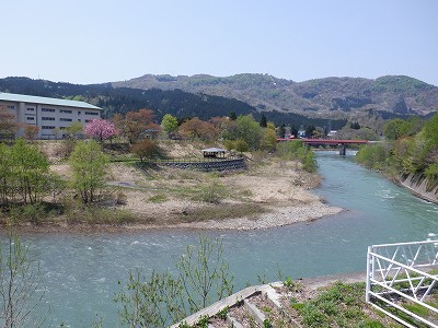 明沢川