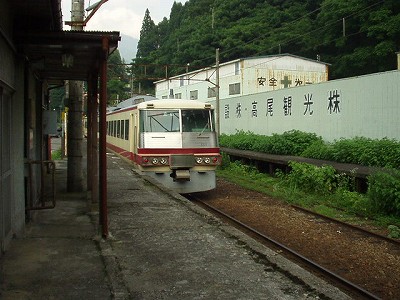 {{w摜