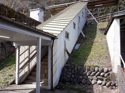 �����w�摜