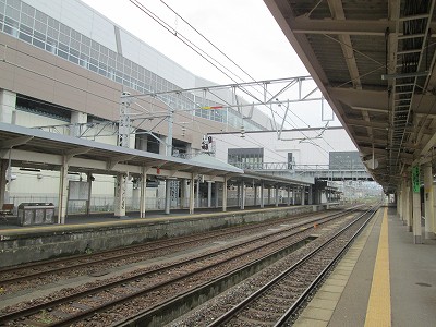 新幹線駅舎