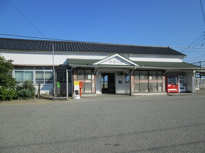 東富山駅駅舎