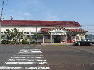 岩美駅駅舎