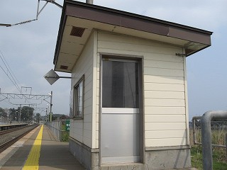 郷沢駅駅舎