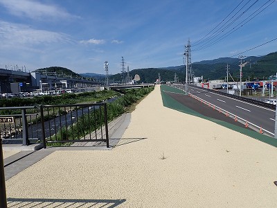 �։�w�摜