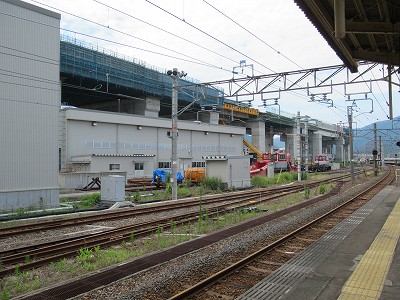 新疋田駅側