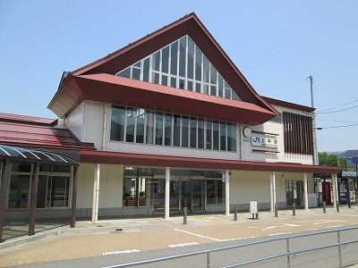 上中駅駅舎