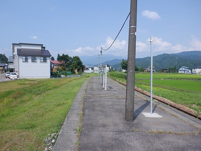 z{w摜