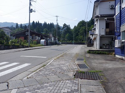 z{w摜