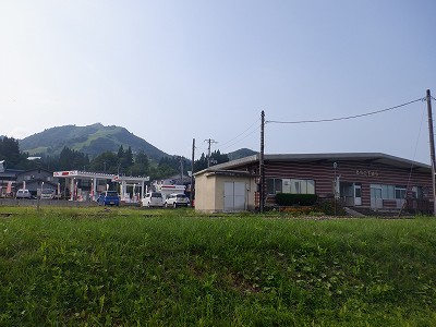 z{w摜